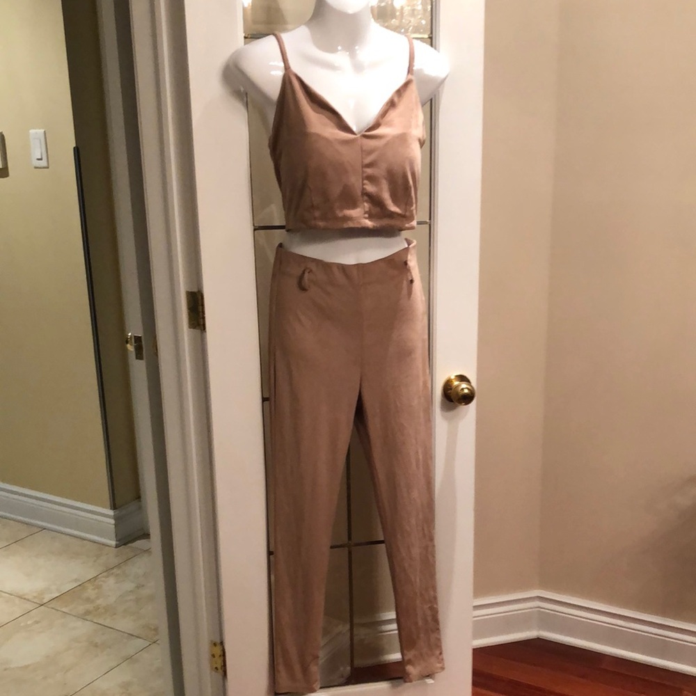 Revamped Crop Cami & High-Waist Pant Set - Tan